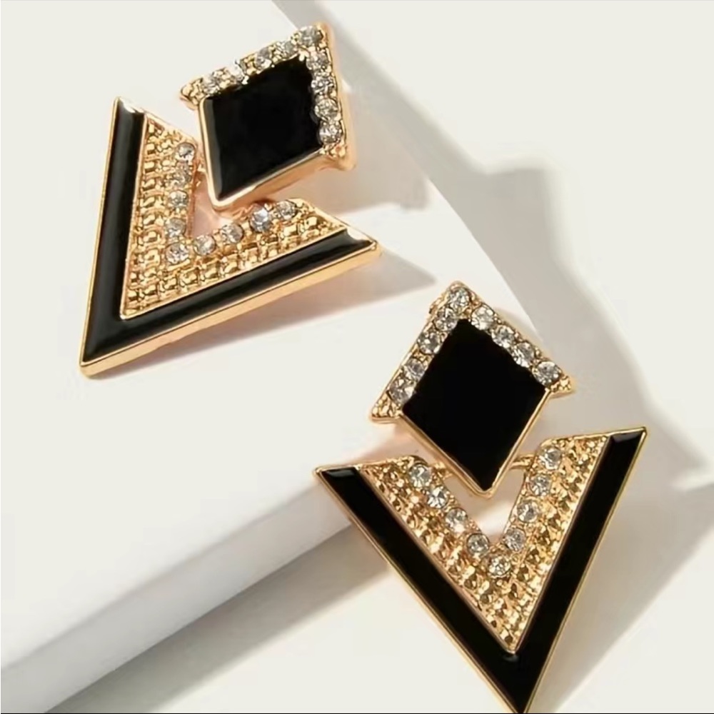 18K gold plated Bloggers Choice black/rhinestone triangle earrings new with tags